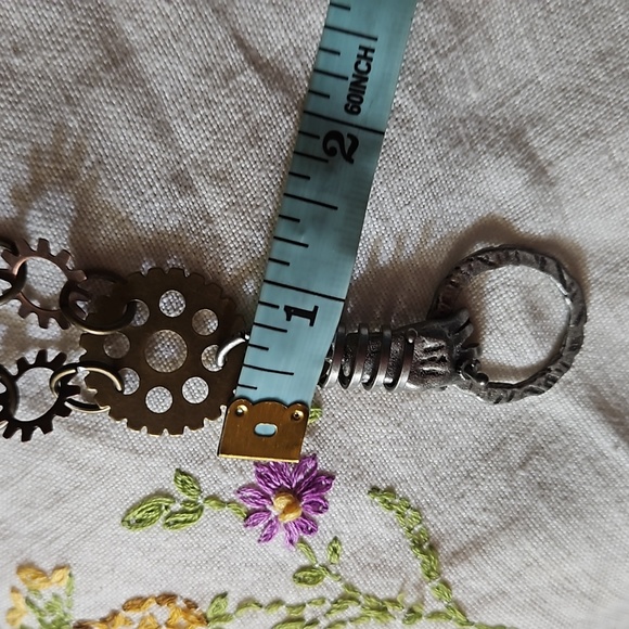 Strong Hand at the Wheel, Gears n Stuff 19" and more Necklace - Picture 9 of 9